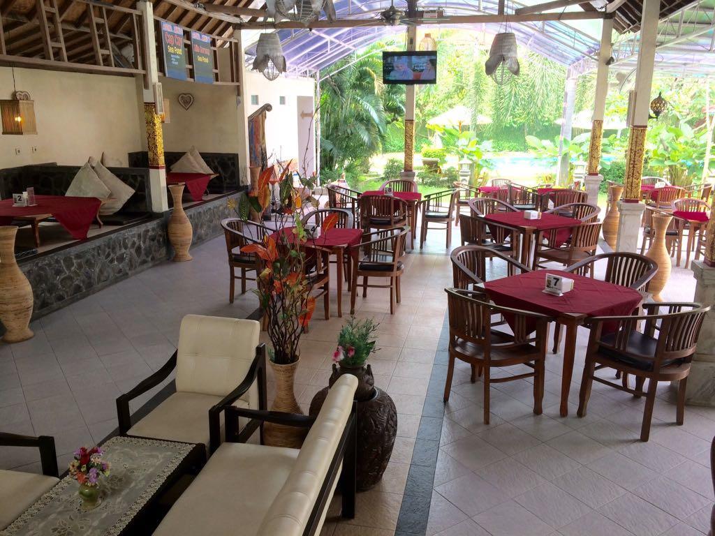Astina Hotel Ловина Экстерьер фото