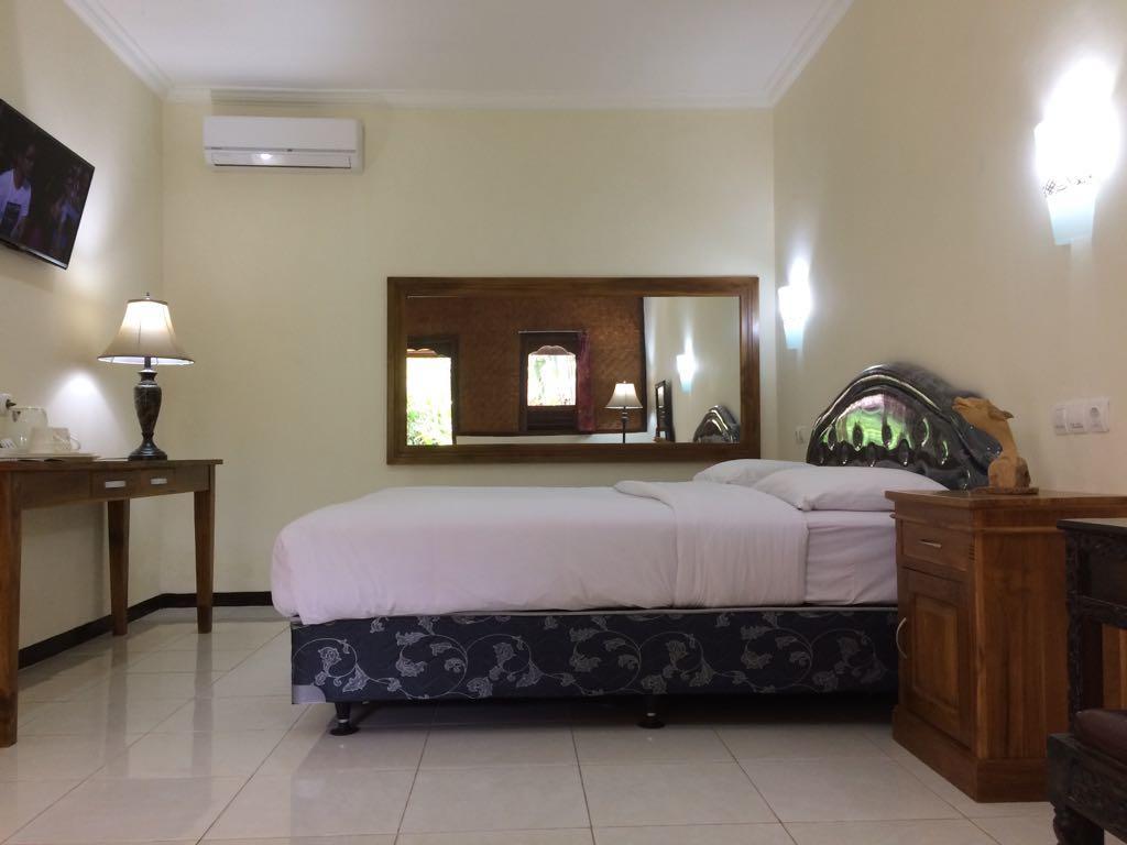 Astina Hotel Ловина Экстерьер фото