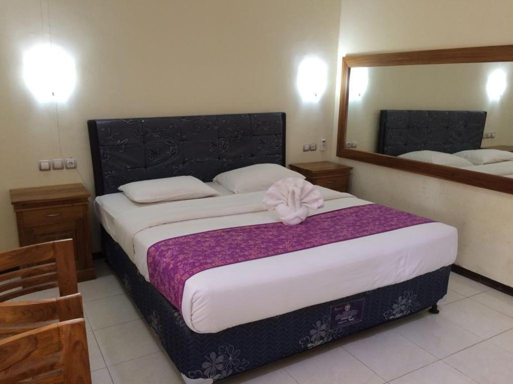Astina Hotel Ловина Экстерьер фото